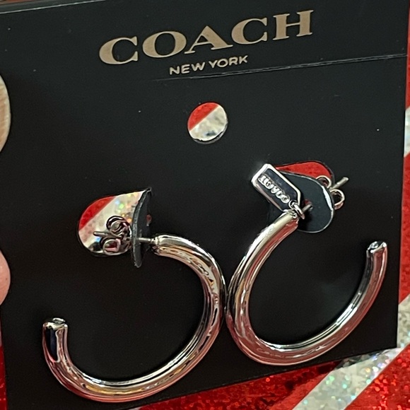 COACH EARRING - Picture 4 of 4